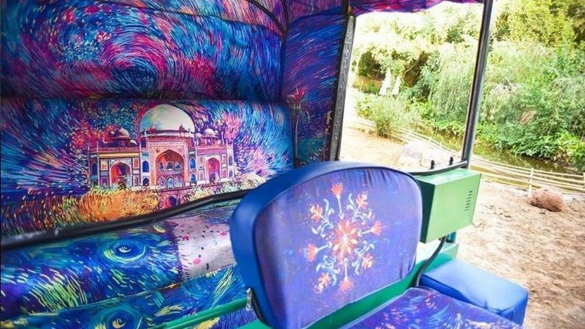 Vincent-van-Gogh-Delhis-auto–rickshaw-1