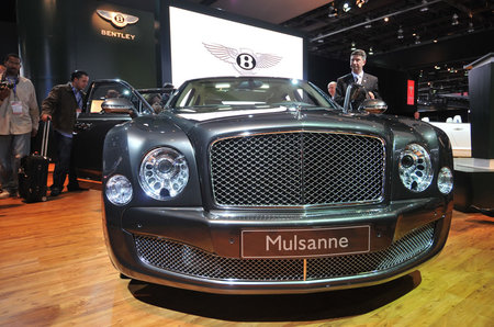 READ: Bentley shows off plugin hybrid technology on Mulsanne model 