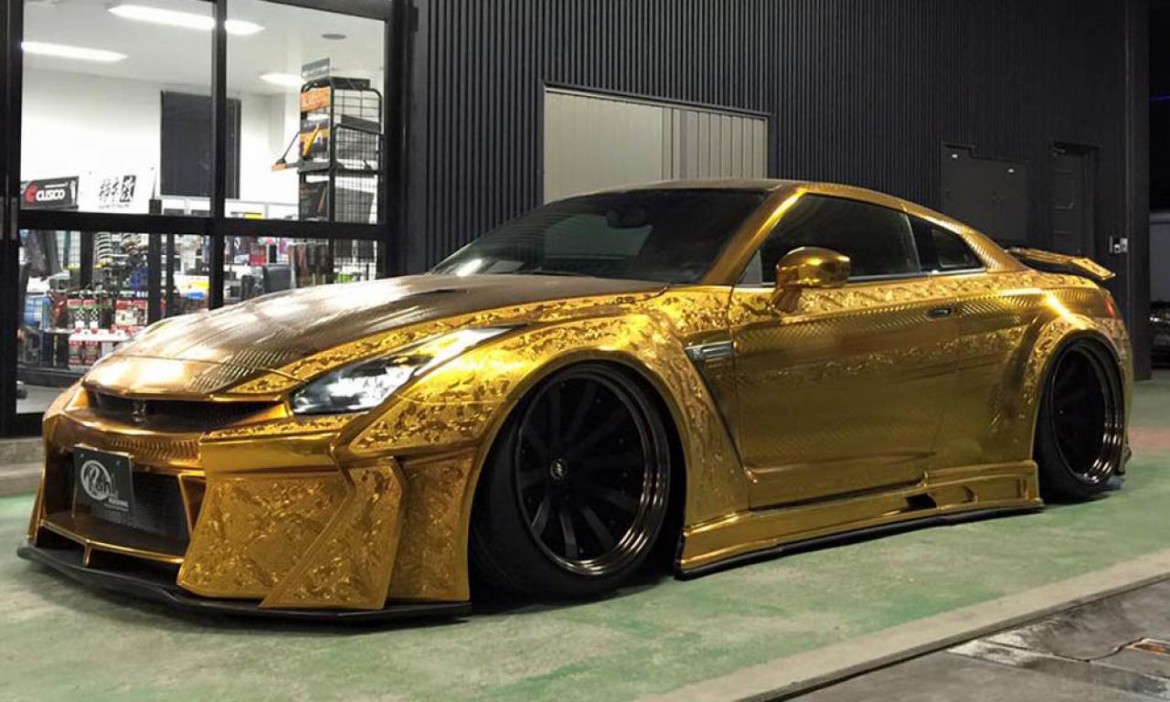 gold-plated-Nissan-gtr-dubai