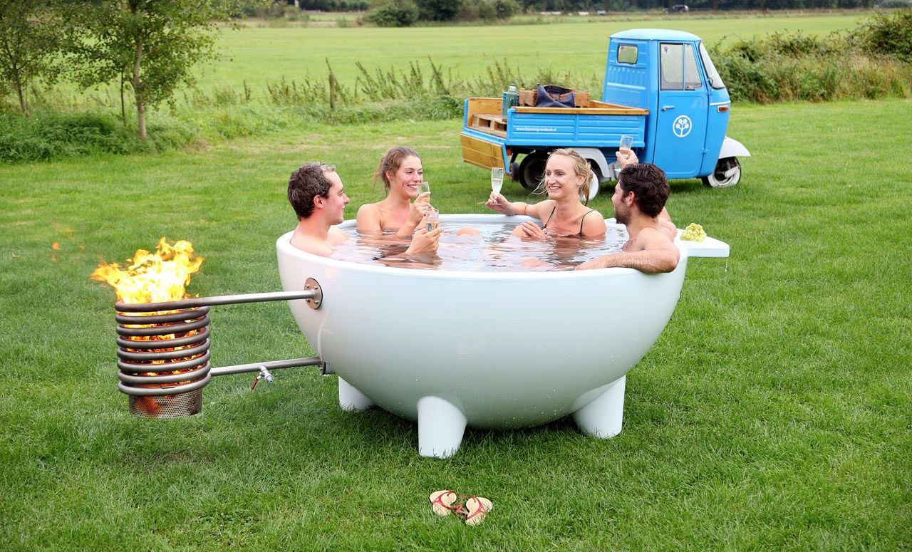The latest avatar of the wood burning dutch outdoor tub is here