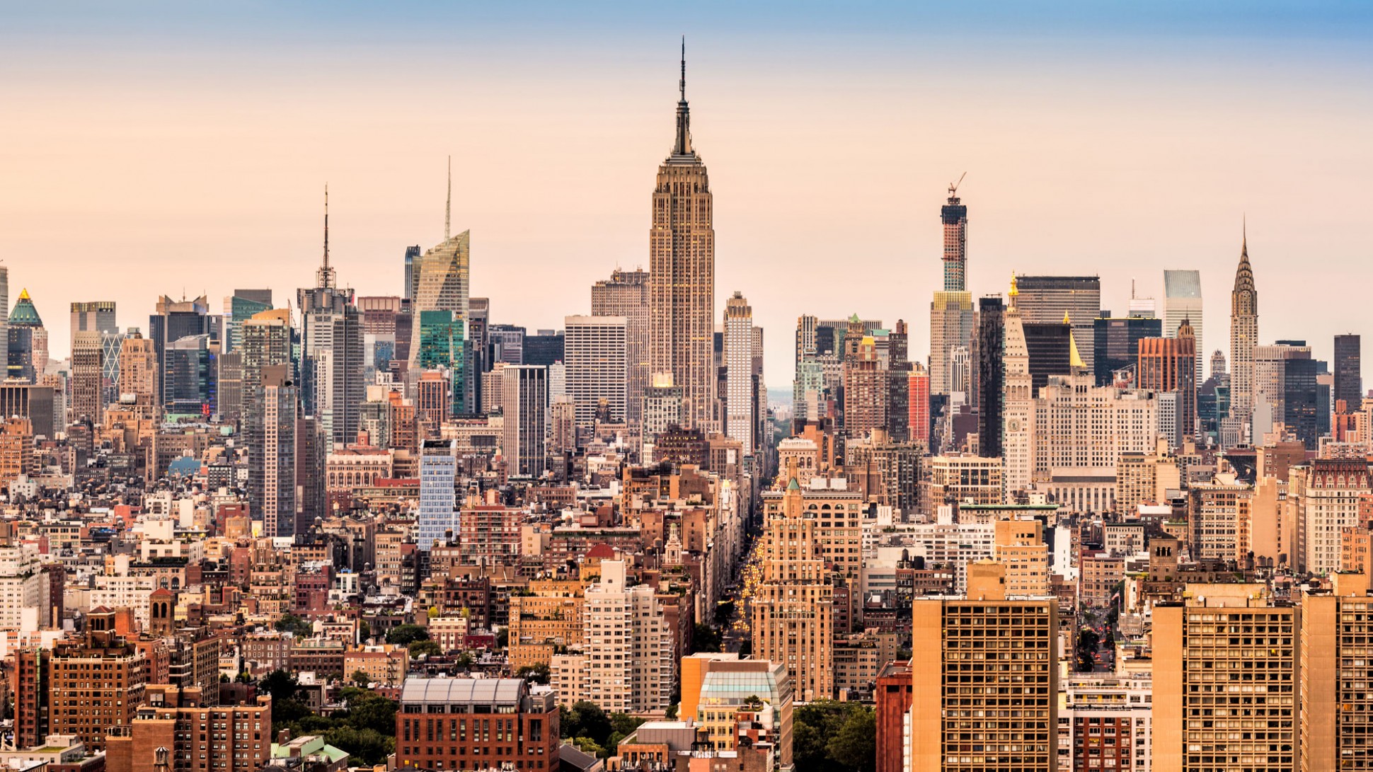 London falls, New York climbs up to being the most expensive city in