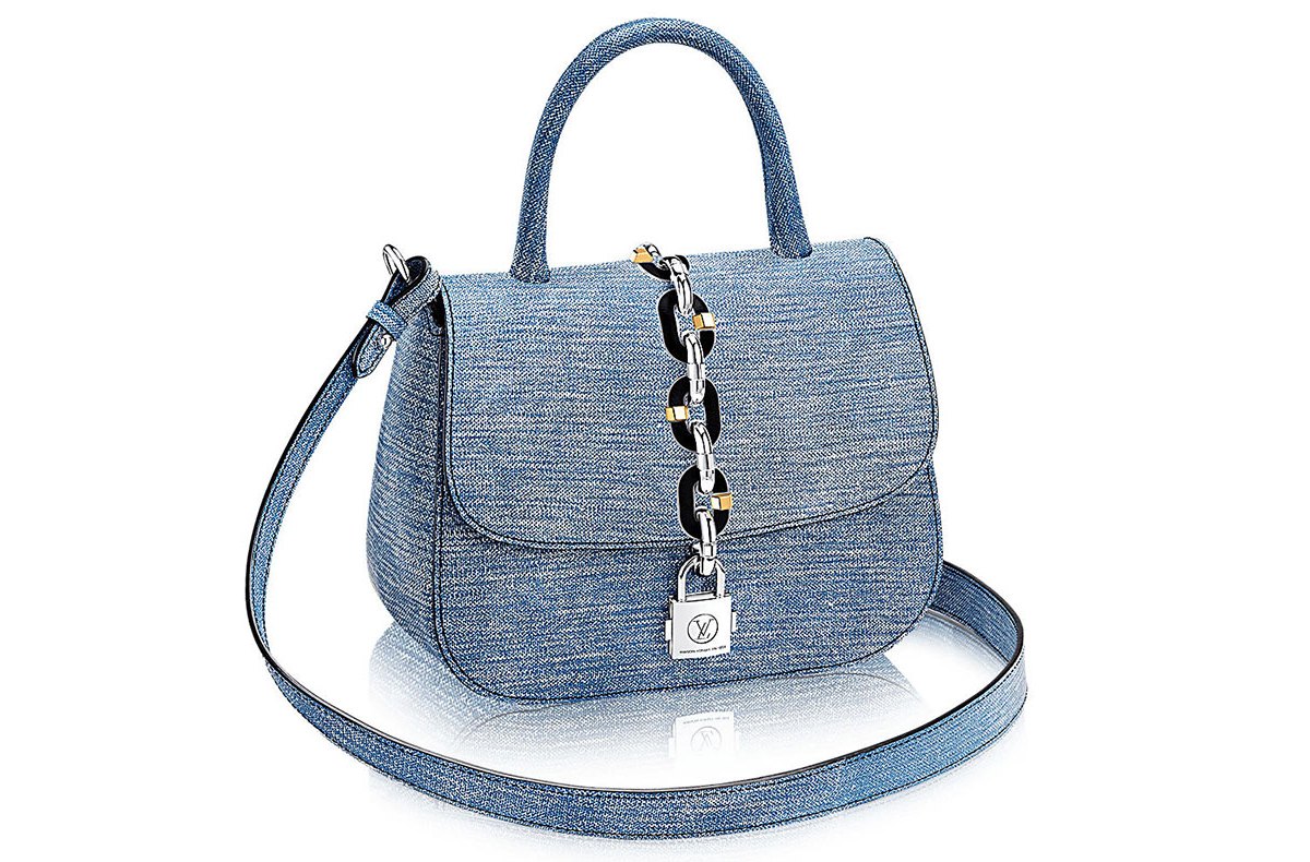 Armcandy of the week: Louis Vuitton Chain It PM bag