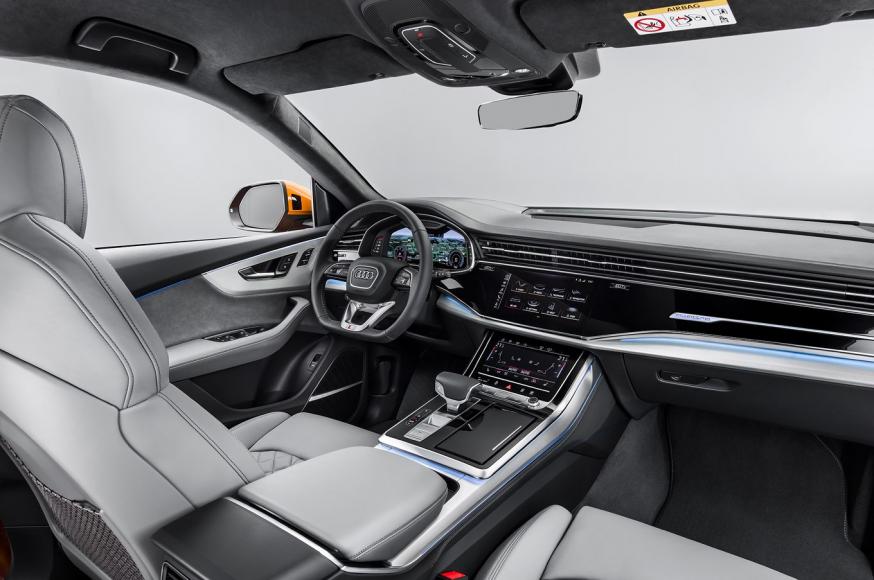 2019-Audi-Q8-front-interior-01