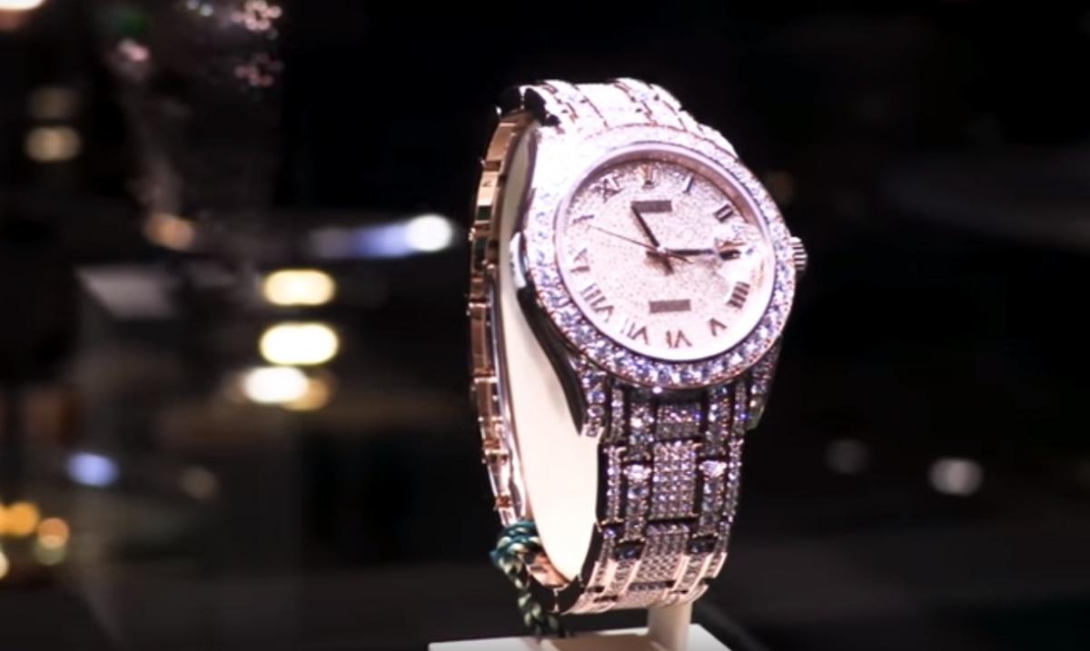 Video – Inside the biggest Rolex showroom on Earth