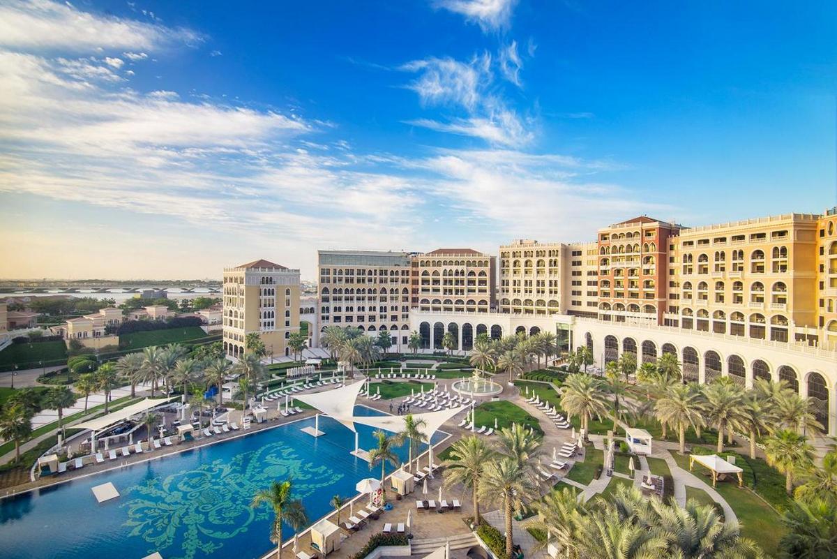 Review The Ritz Carlton Abu Dhabi Grand Canal An Ode To Grandiose
