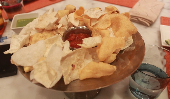 Papads and chutney, served as an appetizer