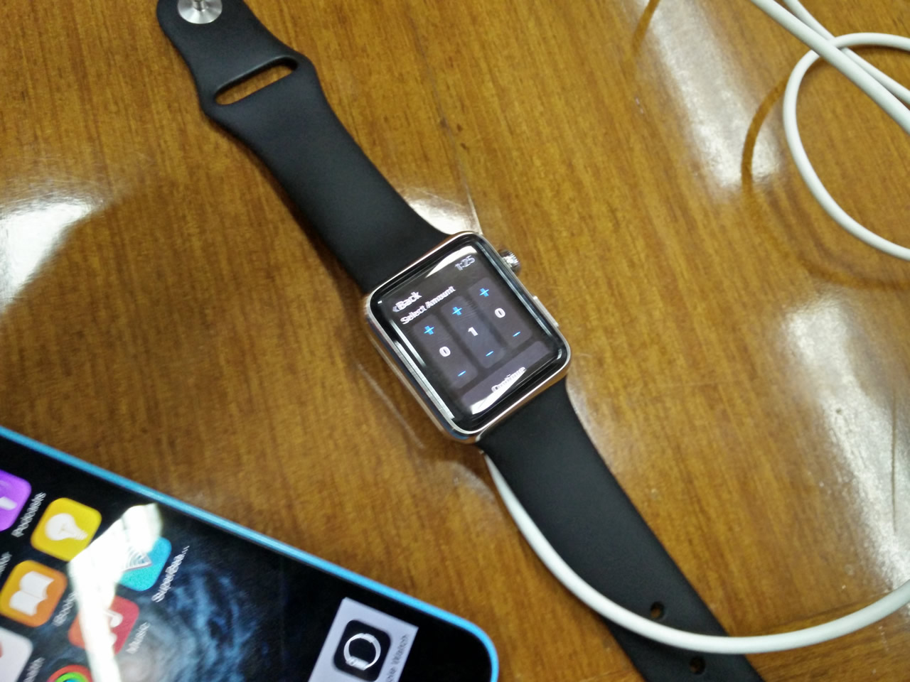 HDFC-Bank-apple-watch-banking-2