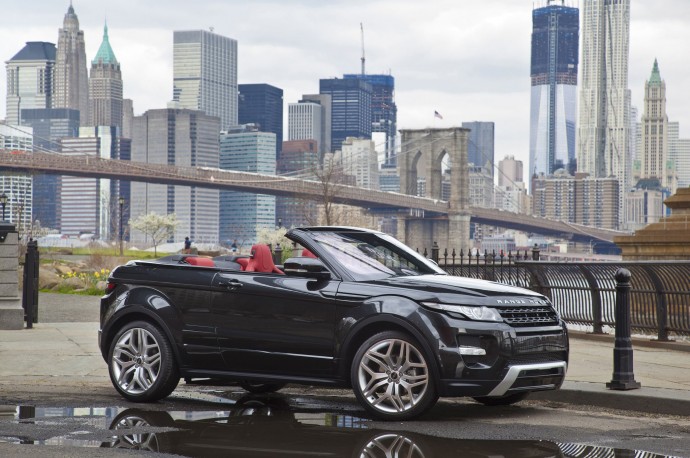 Maybe next year we will also see the Range Rover Evoque convertible come to India. 