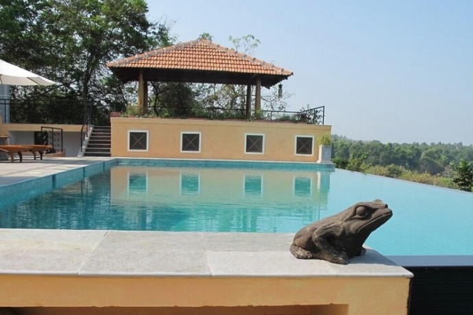 Summertime-the-best-luxury-villa-goa-9-750x500