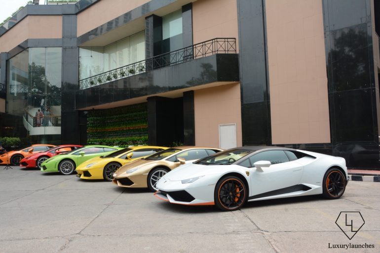 Automobili-Lamborghini-India-piloted-the-First-Super-Sports-Car-Drive-for-Women-in-New-Delhi-770x514