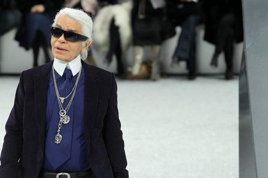 Karl Lagerfeld's black diamond collar is one-off fashion piece ...