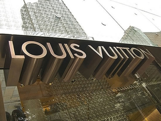 Take a look at the new Louis Vuitton building that lights up like