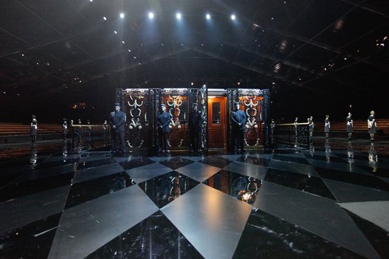 Louis Vuitton opens its show to all with a virtual front row seat -  Luxurylaunches
