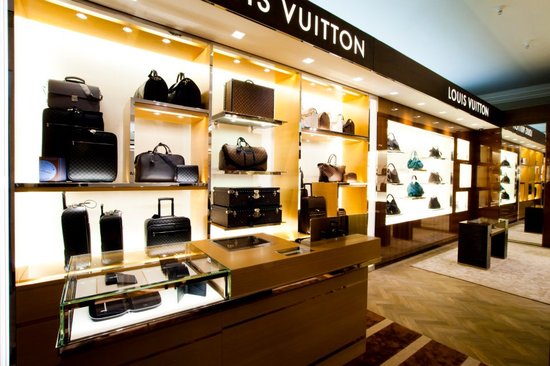 Louis Vuitton Takes over Harrods Façade to Celebrate Launch of
