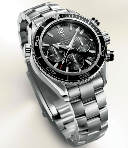 Omega impresses with the Seamaster Planet Ocean Co-Axial Chronograph ...