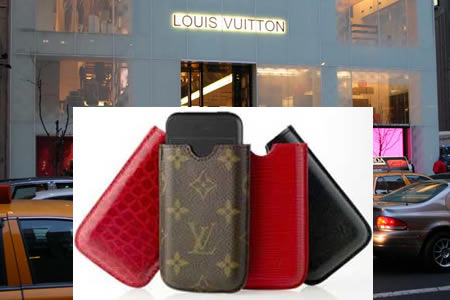 Louis Vuitton on X: This Coquille d'Oeuf Minaudière from the