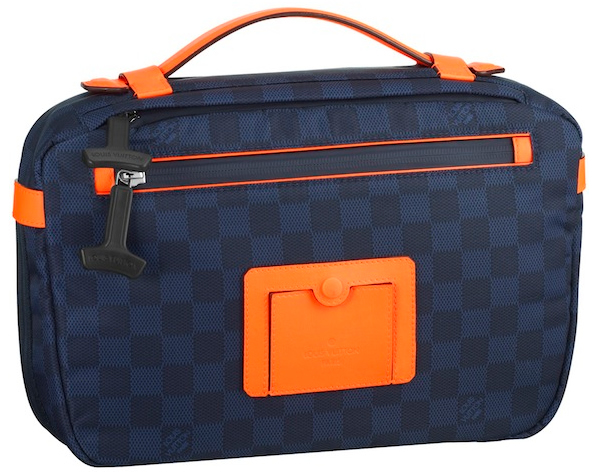 Sold at Auction: Mode: Travel bag LOUIS VUITTON - Alizé - in