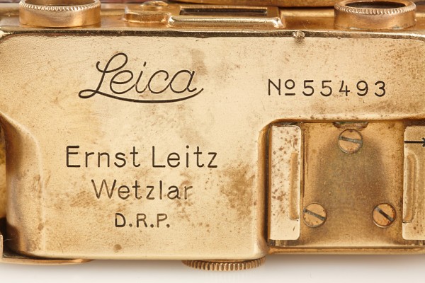 gold-plated-leica-8