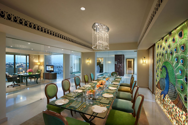 peacock-suite-private-dining-room