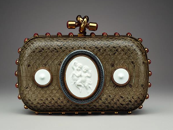 Bottega Veneta honors KPM Porcelain with a limited edition Knot clutch and  special jewelry collection - Luxurylaunches