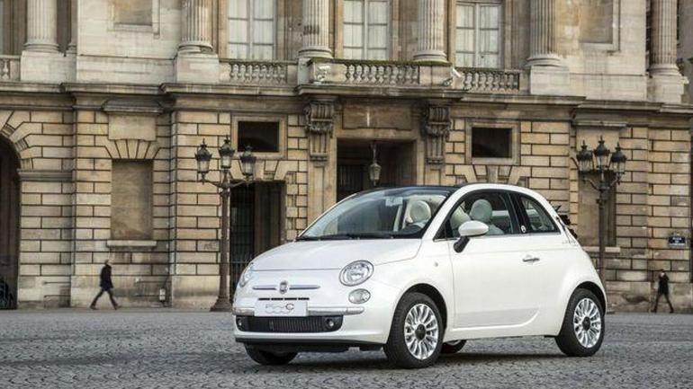 A limited edition Fiat 500 dedicated to Guerlain's La petite Robe