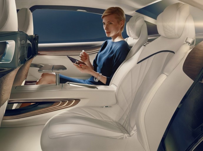 bmw-vision-future-luxury-concept-17