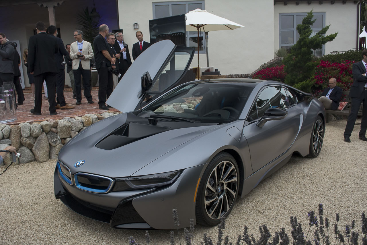 One-of-a-kind BMW i8 Concours d'Elegance Edition auctioned for $825k -  Luxurylaunches