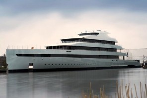 300 million dollar super yacht