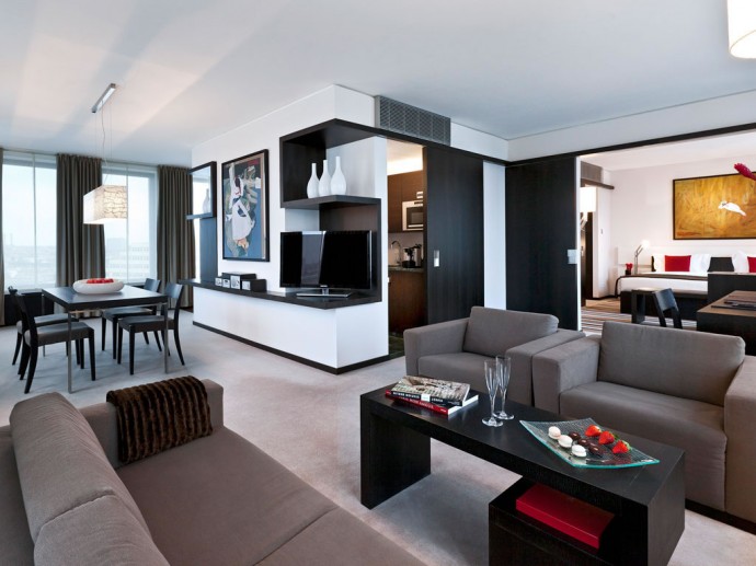 We pick the 5 best luxury hotels in Berlin : Luxurylaunches