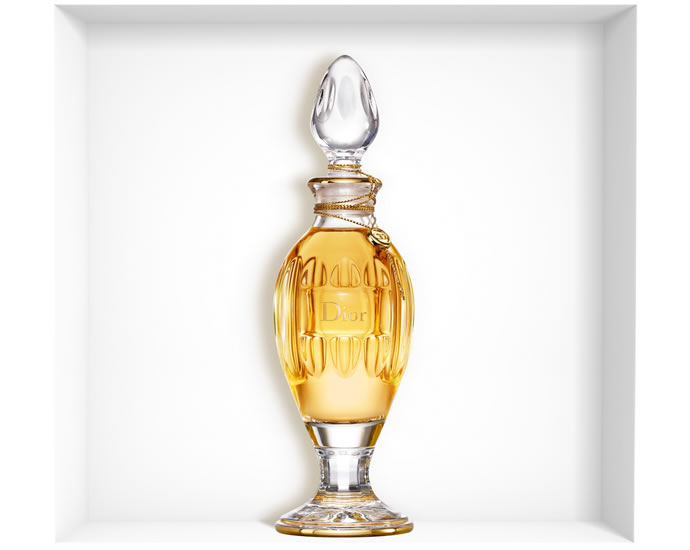 Dior brings back their iconic perfume bottle: the Amphora