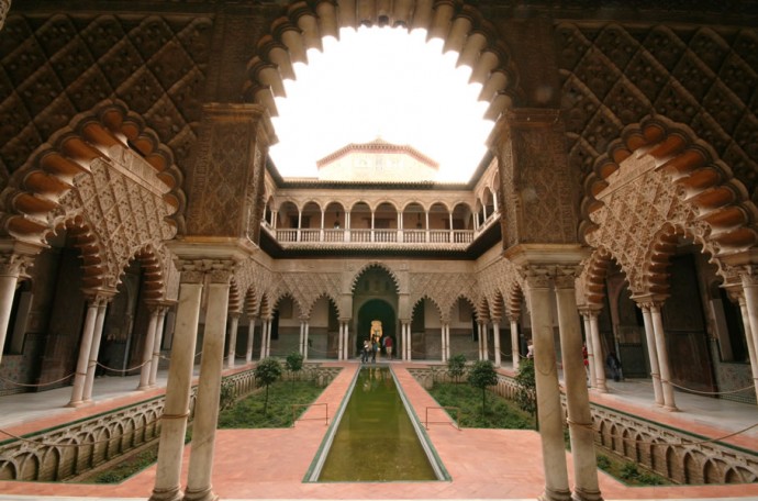Game-of-Thrones-locations-in-your-travel-bucket-list-Alcázar-of-Seville-3