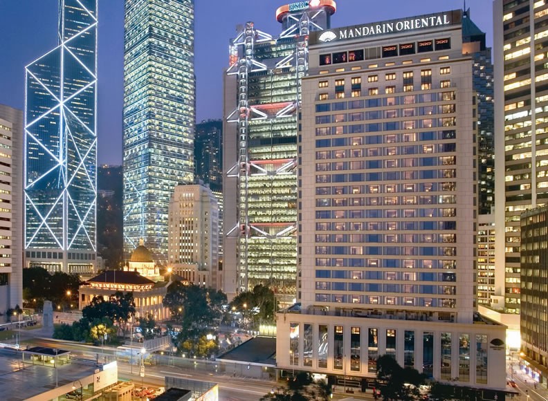 The Mandarin Oriental, Hong Kong’s night façade