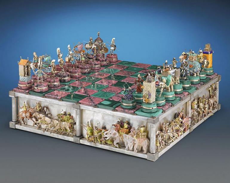 The Battle of Issus Chess Set (3)