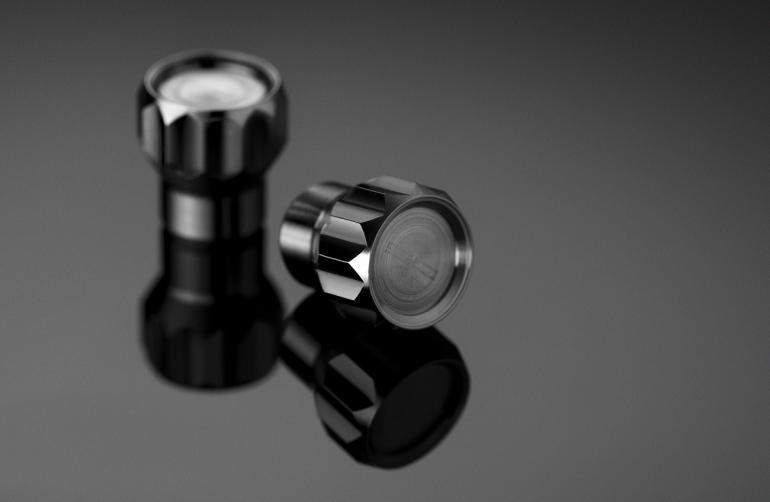 coeus-titanium-valve-caps-for-cars-01