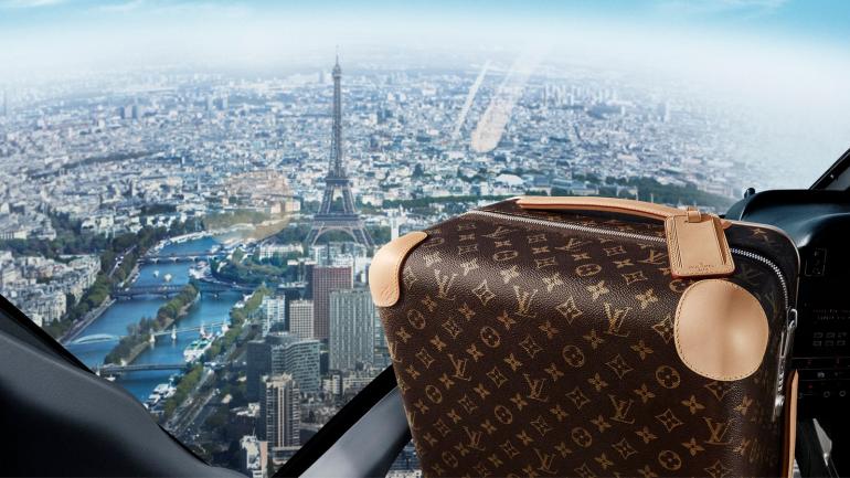 For 21st century travelers. In a wide range of sizes and styles, the #LouisVuitton  Horizon Collection combines inn…