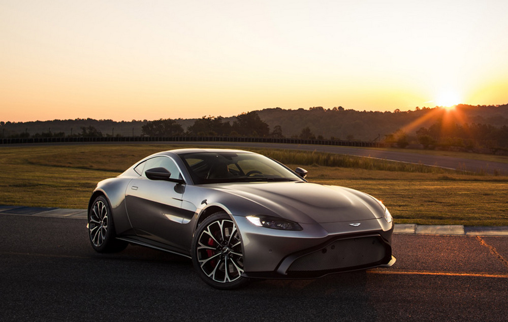 Feast your eyes on the all-new 2019 Aston Martin Vantage - Luxurylaunches