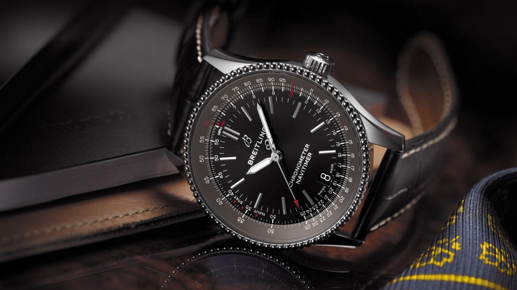 Navitimer 1 Automatic 38 with black dial and black alligator leather strap