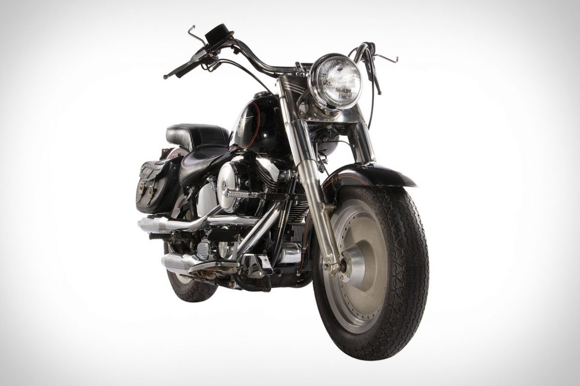 The iconic Harley Davidson Fat Boy from Terminator 2 is on sale - Luxurylaunches