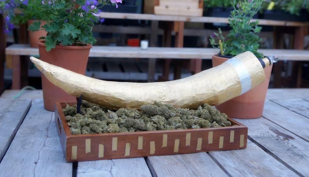 What’s in the world’s largest and most expensive joint? A full pound of ...