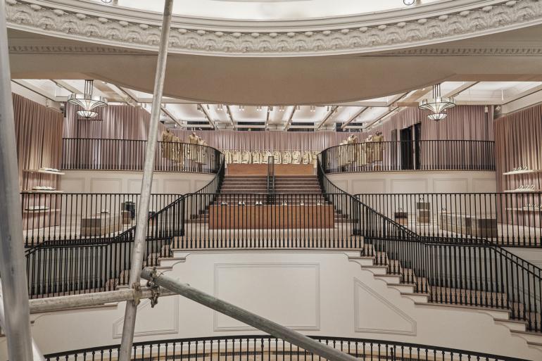 Burberry's flagship store in London gets a makeover - Luxurylaunches