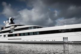 azzam yacht new owner