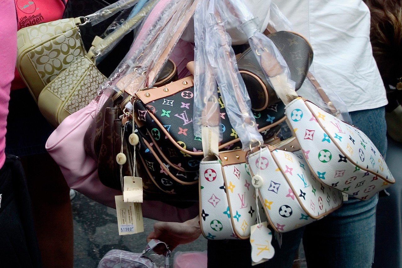 Fake Gucci, Hermes and LV good worth over $3.4 million seized at LAX by US custom officials ...