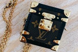 You won’t believe the price of that Louis Vuitton x Supreme trunk : Luxurylaunches