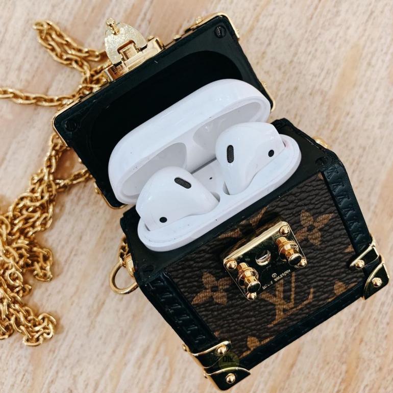 Louis Vuitton Monogram Trunk Apple AirPod Case