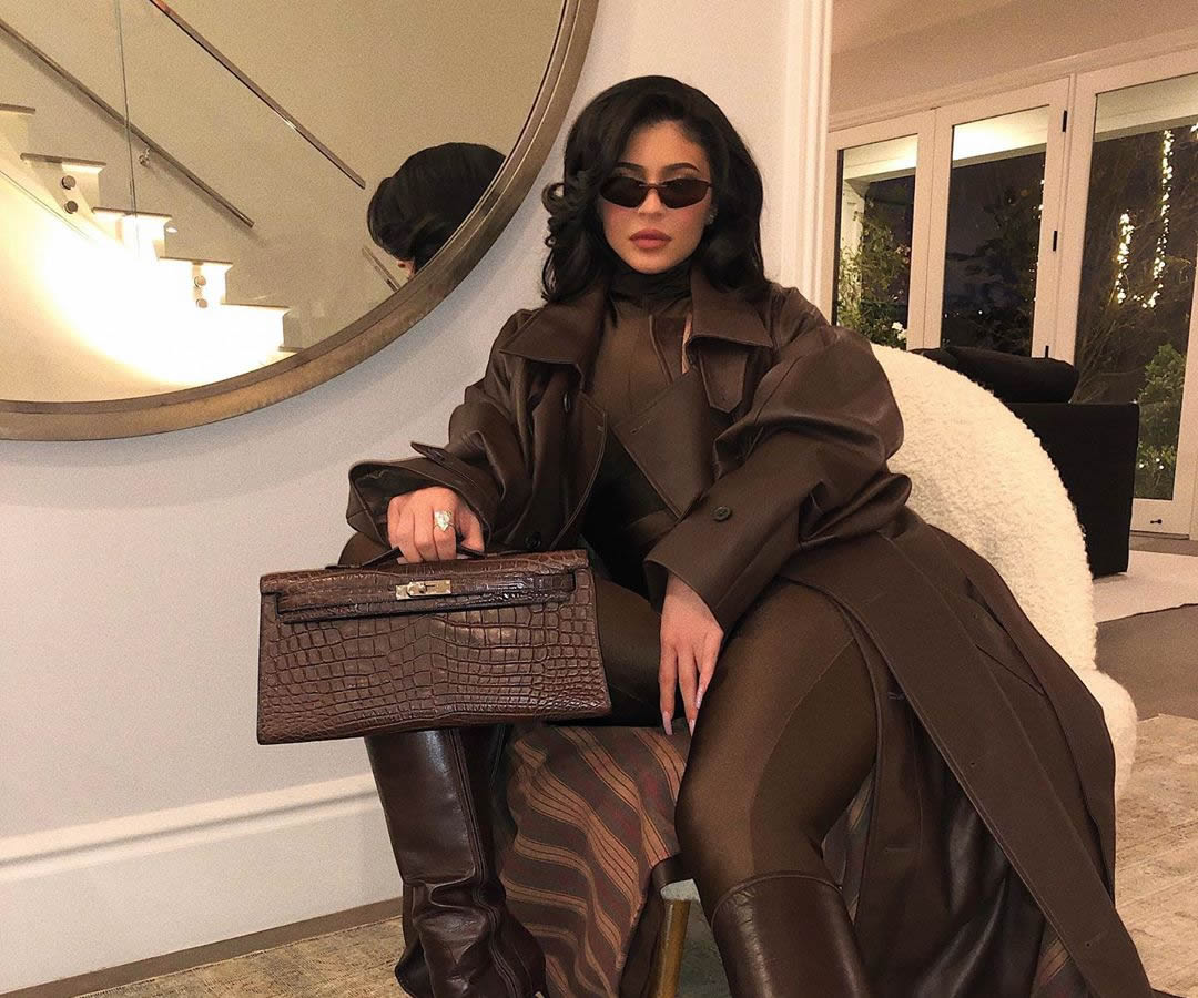 Kylie Jenner got 5 Birkin bags for Christmas and her fans are not all happy about it ...