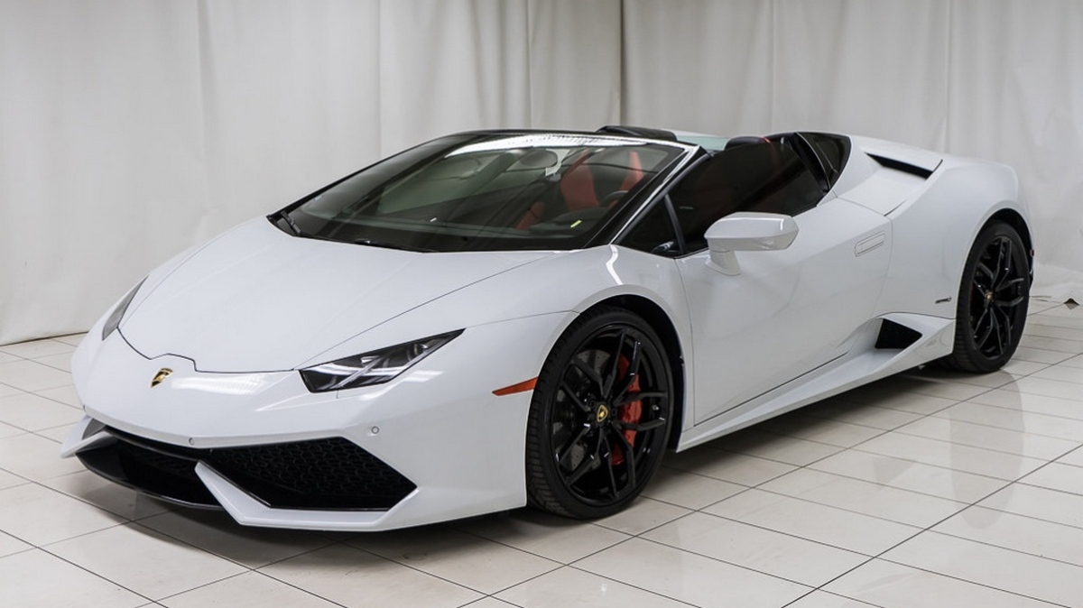 A Lamborghini owner in Canada has sued the dealership ...