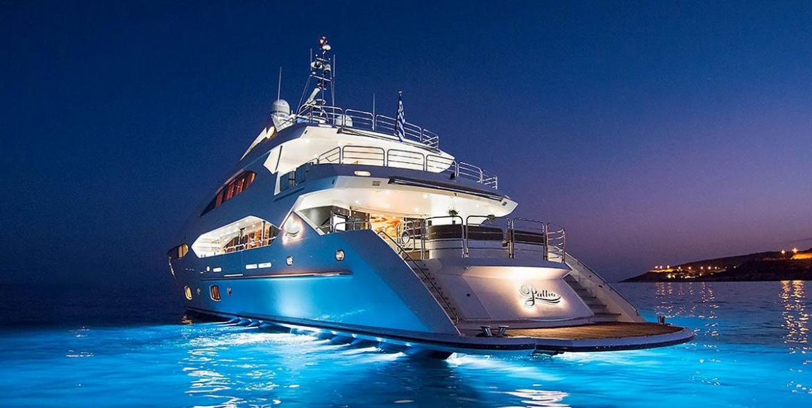 How To Vacation Like An A Lister With Tropicalboat Luxury Yacht Charters Rentals Luxurylaunches