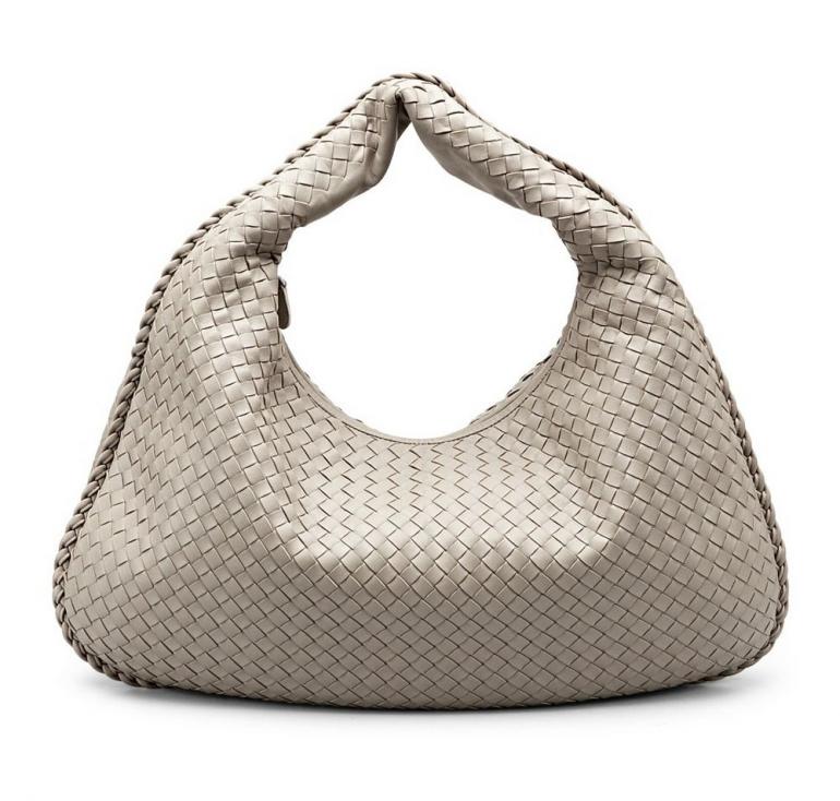 Americana Manhasset - Bottega Veneta's Point bag embodies the experimental  yet refined craftsmanship for which Bottega Veneta is known. Shop the Point  and other new styles at #AmericanaManhasset. ❤️ Visit the link
