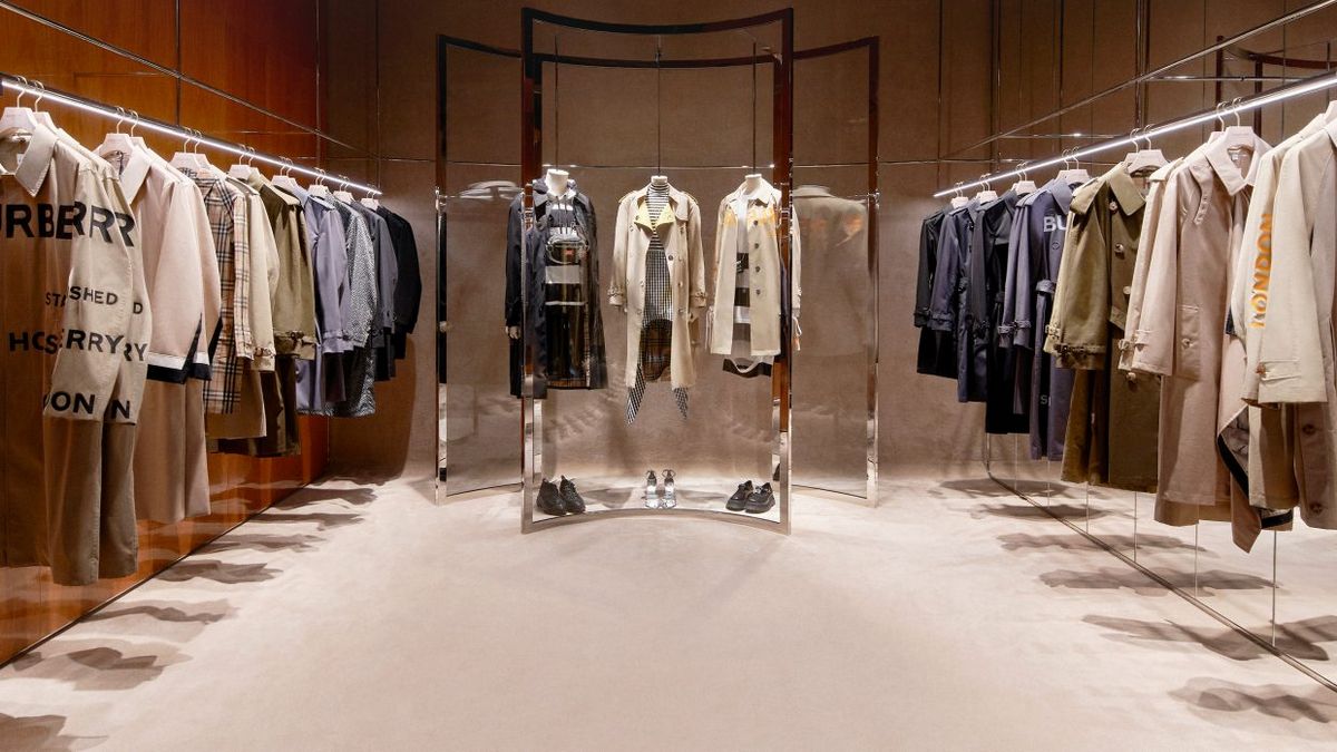 Online meets offline - Burberry teams up with Chinese tech giant Tencent for the world's first social-retail store -