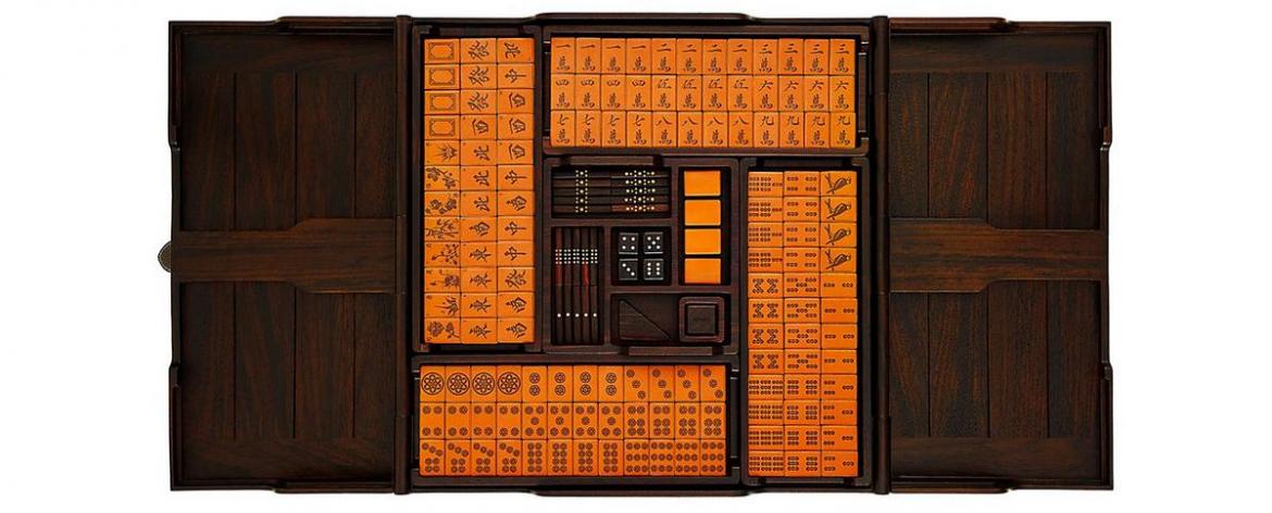 Hermés just dropped a gorgeous $42,000 solid palissander wood mahjong set  (that's $310 for each tile) - Luxurylaunches